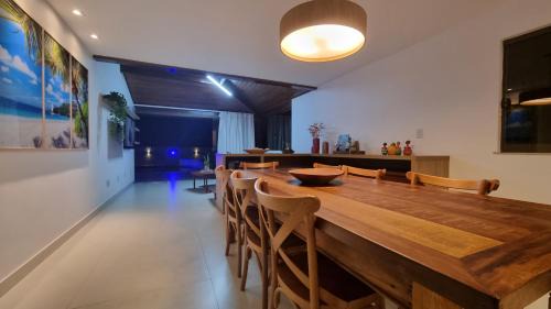 Itacimirim House | Relaxing Oceanfront Getaway: Confortável Casa de Praia