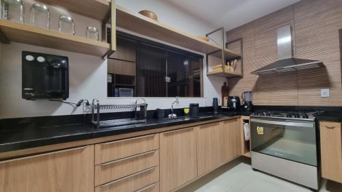 Itacimirim House | Relaxing Oceanfront Getaway: Confortável Casa de Praia