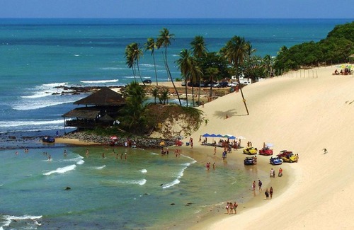 Areia Preta Apartment | Relaxing Oceanview Suite with Family-Friendly Amenities