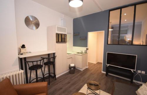 Valenciennes Apartment | Central Comfort at Confort Appart - Family-Friendly Stay