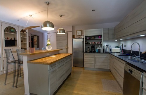 Terrasson-la-Villedieu House | Inviting Maison in Périgord Noir with Private Pool & Kitchen