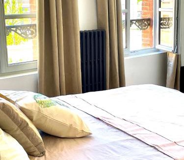 Dreux Apartment | Cozy 2-Room Retreat in the Heart of Dreux