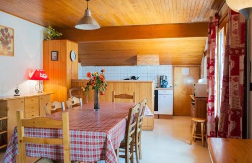 Le Grand-Bornand Apartment | Spacious 3-Bedroom Apartment with Scenic Views at Grand-Bornand