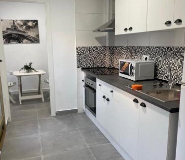 Elche Apartment | Cozy Townhouse in Elche - Pet and Child Friendly Stay