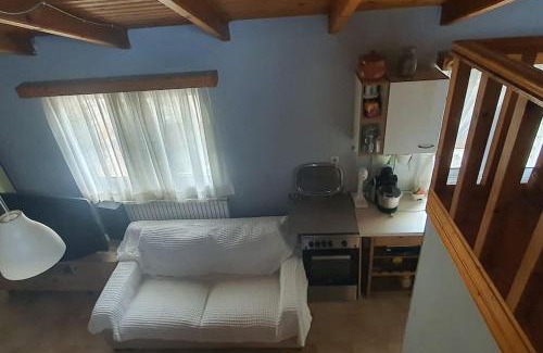 Lavreotiki Apartment | Pet-Friendly Retreat Surrounded by Nature - Guest Rated 8.3