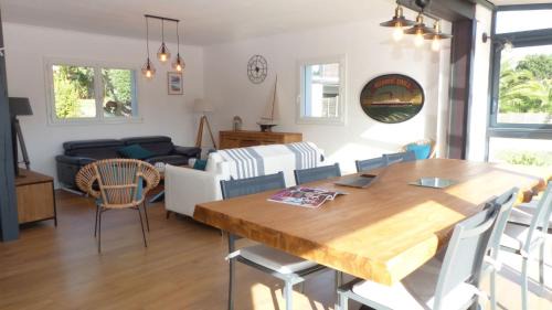 Larmor-Baden House | Confortable maison avec piscine a Larmor Baden