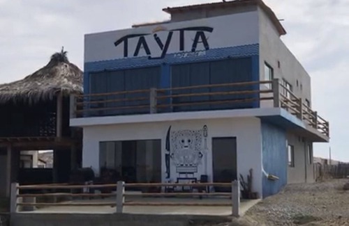 Lobitos House | Cozy Room with Breathtaking Beach View in Lobitos
