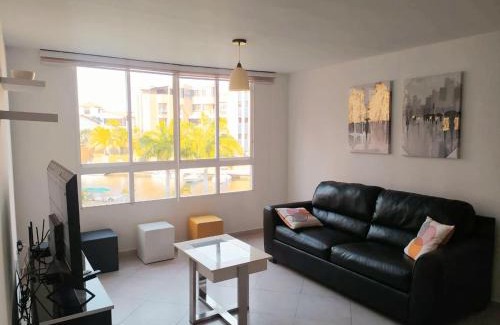 Lecheria Apartment | Inviting Apartment with Ocean View in Marina del Rey
