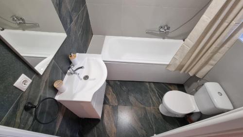 Dej Apartment | Exceptional Confy Apartment: Pet & Child Friendly Stay
