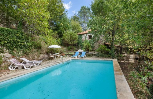 Covas House | Discover Minho: Relax in Nature with Family-Friendly Amenities