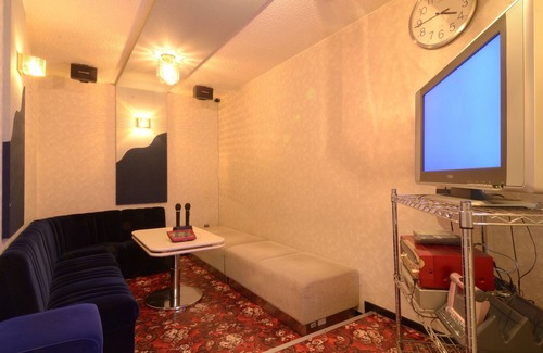 Agatsumakyo Onsen Hotel | Cozy Conifer Iwabitsu: Family-Friendly with Hot Tub