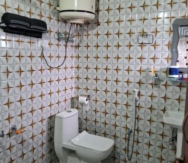 Srinagar House | Conifer view guest house