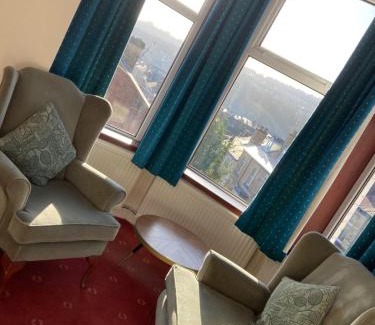 Hillsborough House | Top-Rated Coniston Guest House - Pet and Child Friendly