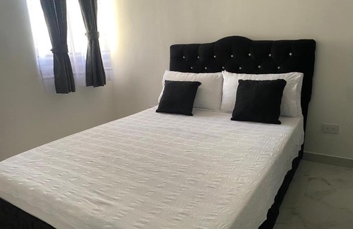 Girardot Apartment | Top-Rated Barlovento Apartment with Pool & Pet-Friendly Perks