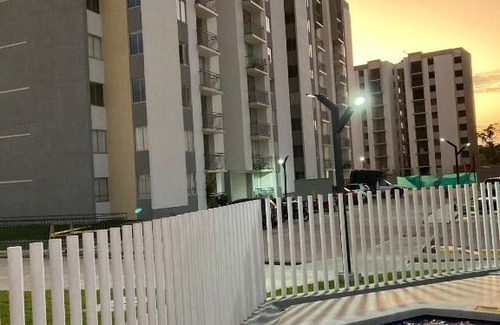 Pitalito Apartment | Discover Conjunto la Castellana: Rated 10/10 with Pool & Pets