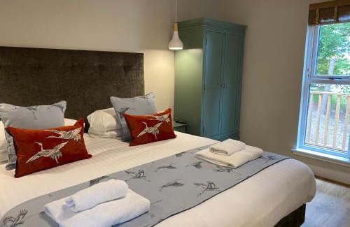 Cupar Apartment | Relaxing Conker Lodge with Hot Tub and Family-Friendly Amenities