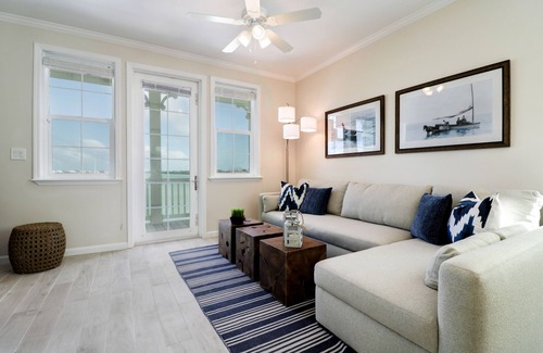 Little Torch Key House | Spacious 2 Bed Townhomes with Hot Tub & Pool - Sleeps 12