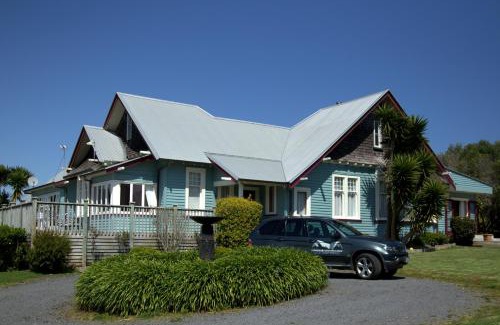 Pollok Bed & Breakfast | Pet-Friendly Connemara Country Lodge with Top-Rated Amenities