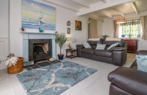 Saint Erth Praze House | Discover Connie's Cottage: Pet-Friendly Retreat Awaits