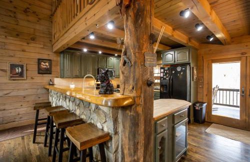 Tynecastle House | Discover Connies Log Cabin: Pet-Friendly Retreat with Spa