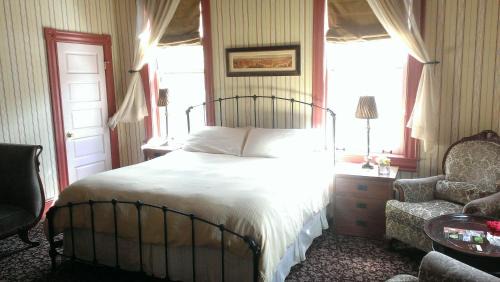 Jerome Hotel | Pet-Friendly Connor Hotel: Rated 9/10 for Family Stays