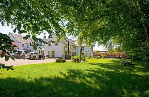 Conon Bridge Bed & Breakfast | Discover the Conon Hotel: 4-Star Retreat with Hot Tub & Dining