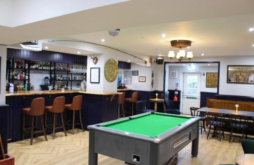 Conon Bridge Bed & Breakfast | Discover the Conon Hotel: 4-Star Retreat with Hot Tub & Dining