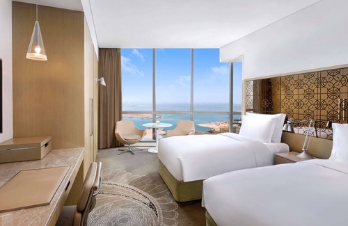 Abu Dhabi Resort | Experience Luxury at Conrad Abu Dhabi Etihad Towers