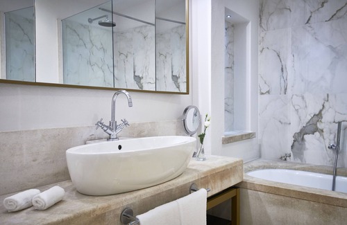 Chia Hotel | Elegant Conrad Chia Laguna Sardinia with Spa & Pool Access