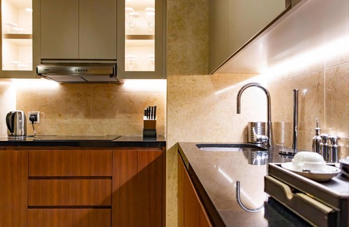 Trade Center Hotel | Experience Conrad Dubai: 5-Star Luxury with Ocean Views