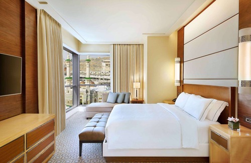 Mecca Hotel | Elegant Conrad Makkah: 5-Star Stay with Family-Friendly Perks