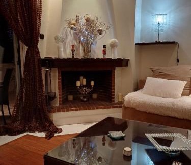 Nea Smirni Apartment | Top-Rated Constantina D' Apartment with Child-Friendly Options
