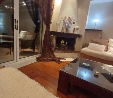Nea Smirni Apartment | Top-Rated Constantina D' Apartment with Child-Friendly Options