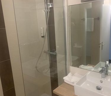 Toulouse North Hotel | Comfortable Hôtel des Etats-Unis: Pet-Friendly & Family-Friendly