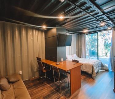 Flores da Cunha House | Discover Container ABOBORA: Nature Retreat in Serra Gaúcha