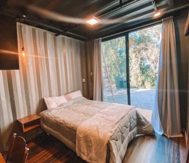 Flores da Cunha House | Discover Container ABOBORA: Nature Retreat in Serra Gaúcha