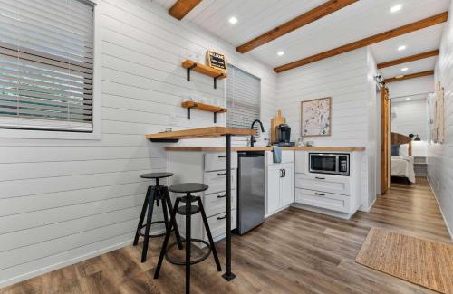 Waco House | Discover The Pecan Grove Container Home Near Magnolia