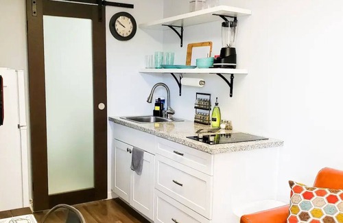 Estrella Cottage | Modern Container-Home with Wi-Fi, Near Downtown Phoenix