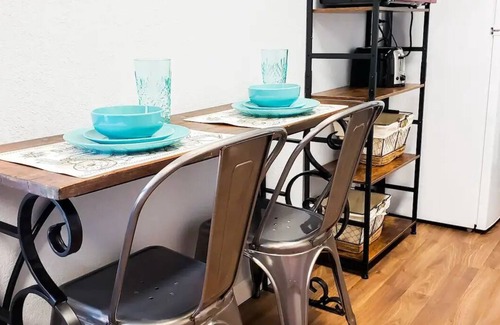 Estrella Cottage | Modern Container-Home with Wi-Fi, Near Downtown Phoenix