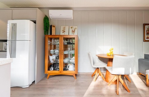Garibaldi Apartment | Pet-Friendly Retreat at Container Perlage - Guest Rated 10/10