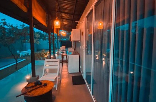 Biyagama Bed & Breakfast | Unique Container Villa Collection with Pool & Hot Tub