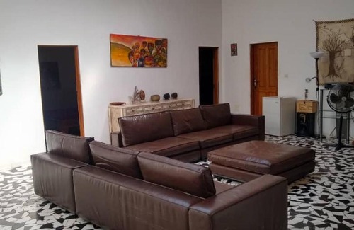 Abeme Bed & Breakfast | Pet-Friendly Escape at Contany Counda with Ocean Views