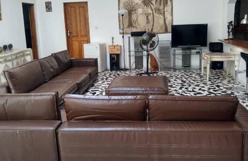 Abeme Bed & Breakfast | Pet-Friendly Escape at Contany Counda with Ocean Views