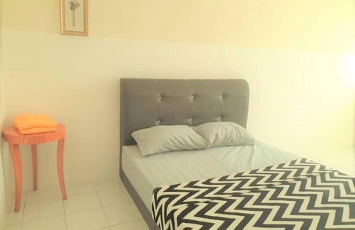 Banting House | Family-Friendly Stay at Contempo 16: Ideal for Kids