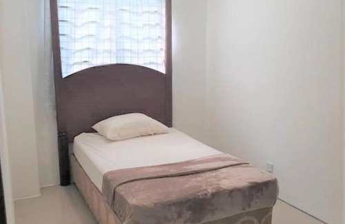 Banting House | Family-Friendly Stay at Contempo 16: Ideal for Kids