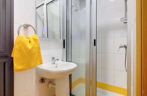 St. Andrew's Apartment | Stylish 1 Bedroom Gem with Family-Friendly Amenities