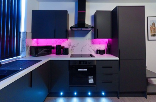 Chapeltown Apartment | Modern 2 Bedroom Apartment in Leeds for Family Comfort