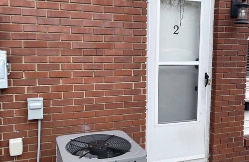 Normal House | Stylish 2-Bedroom Townhouse with Kitchen & Pet-Friendly Features