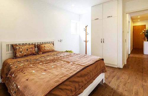 Bui Thi Xuan Apartment | Contemporary 2BR Apartment in Central Hanoi 10059