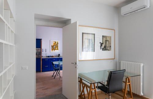 Quartieri Spagnoli Apartment | Artistic Retreat for Families: Contemporary Art Home